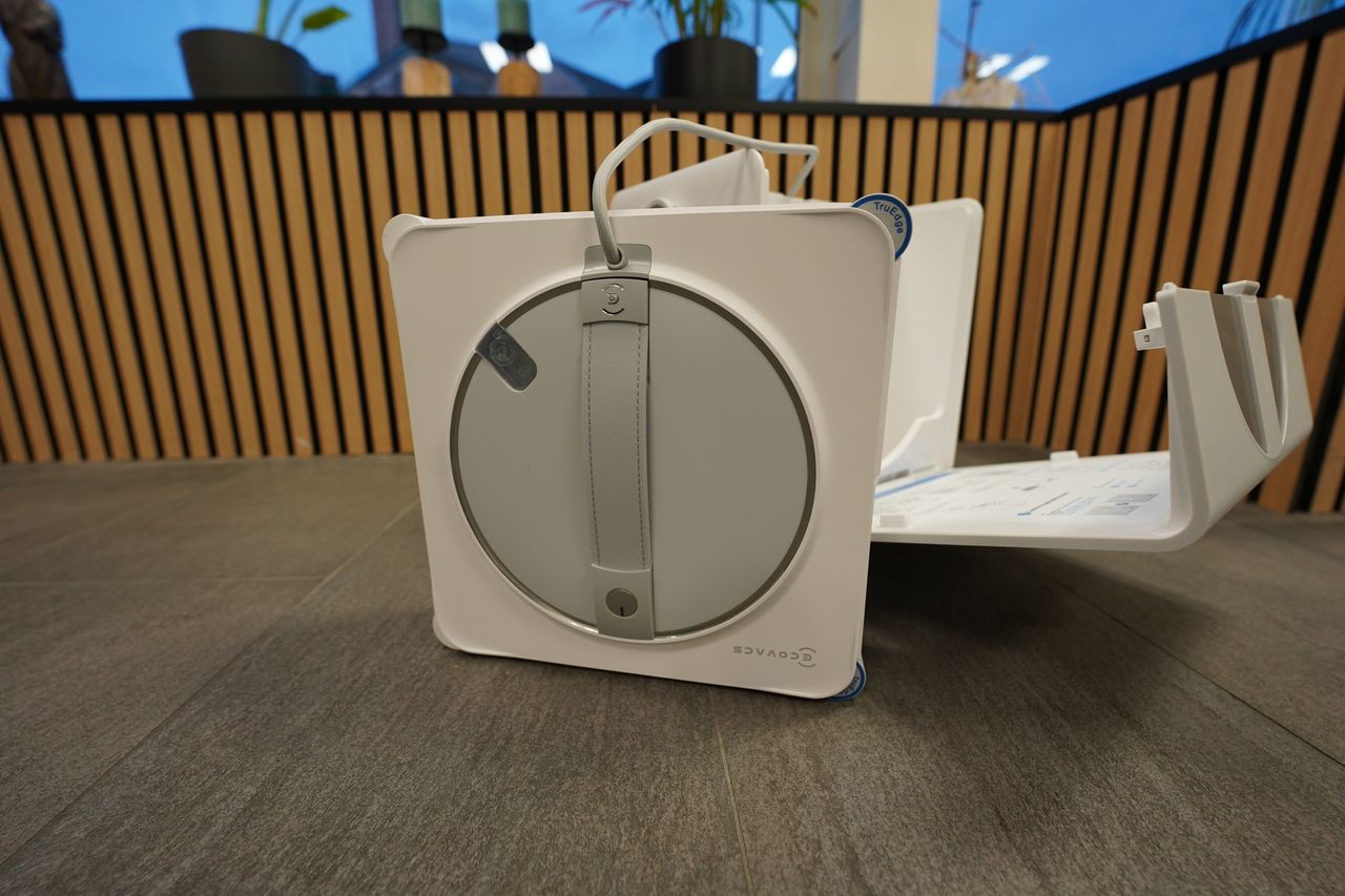 WINBOT W2S im Akku Case